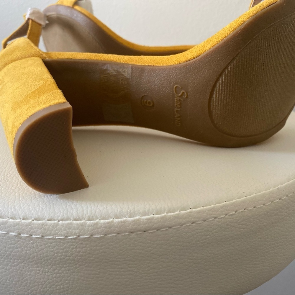 Mustard Yellow Block Heel Ankle Tie Sandals Size 9 NWT - Picture 9 of 10